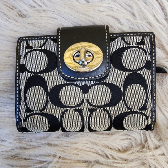 Coach Handbags - Coach Wallet
